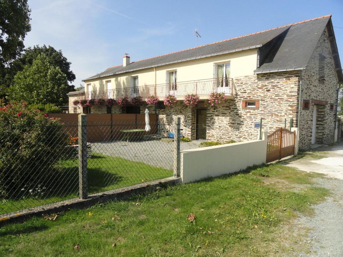 Gîte les blés dorés à 7 km de DERVAL. Conquereuil Esterno foto