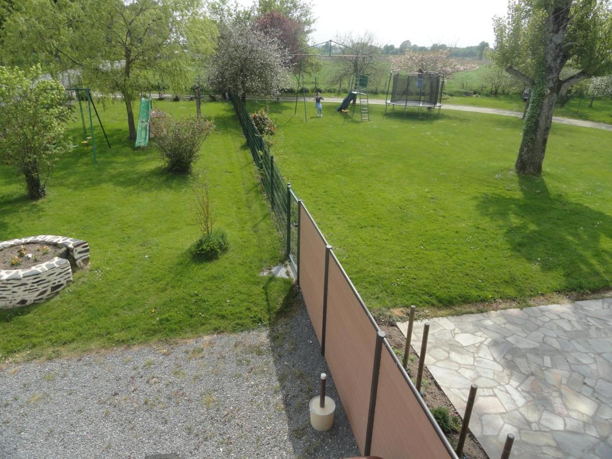 Gîte les blés dorés à 7 km de DERVAL. Conquereuil Esterno foto